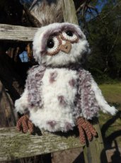 Funny Furry Owl Donkerbruin